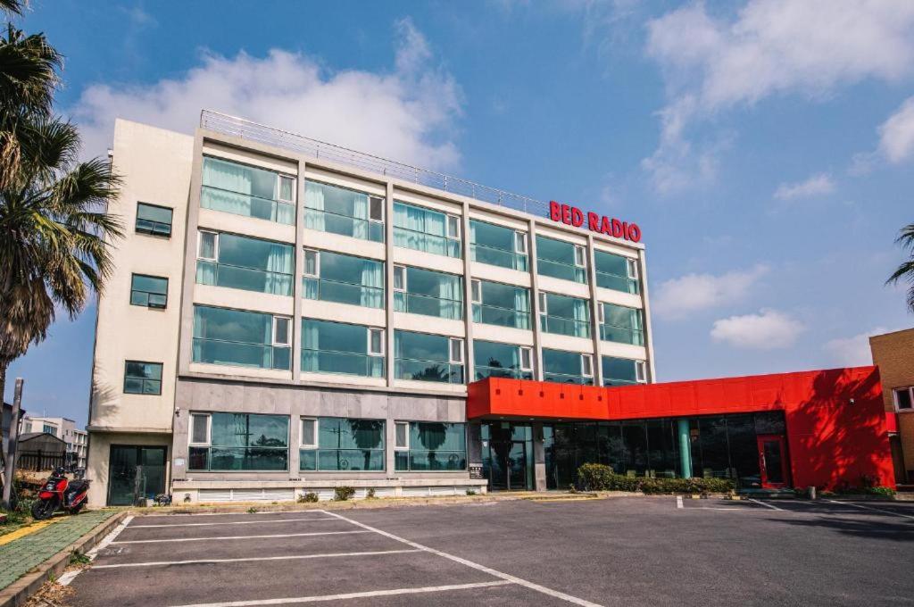Bedradio Dodubong Hotel Togŭnnae Екстериор снимка