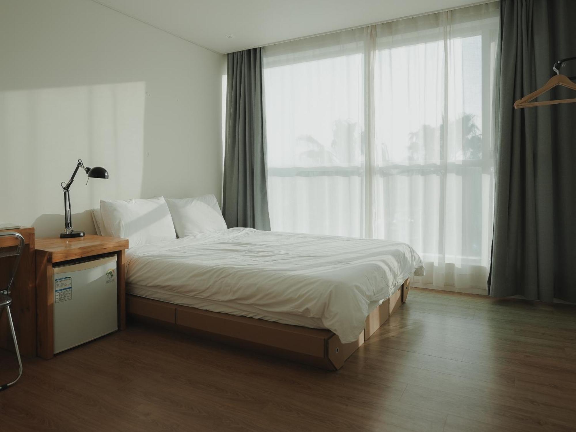 Bedradio Dodubong Hotel Togŭnnae Екстериор снимка